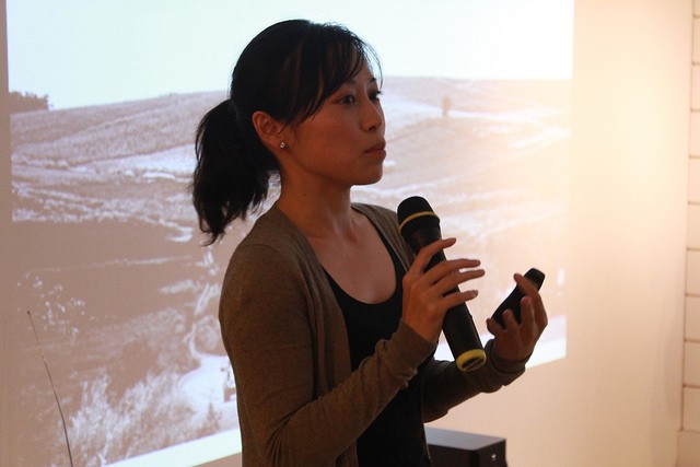 黃婷鈺準備了投影片，給聽者第一線志工的視野。