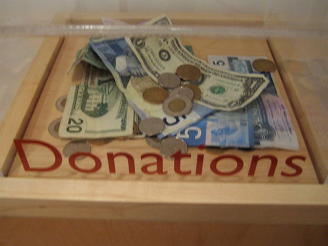 不穩定的捐款收入，會如何影響非營利組織成員的工作態度？（photo via Matthew Burpee@Flickr, cc License）