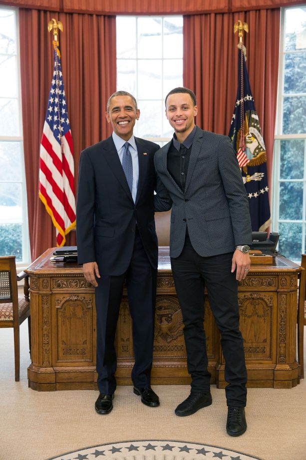 Barack_Obama_and_Stephen_Curry