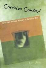 圖說：學者Evan Stark提出「高壓控管」（coercive control）此概念理解受暴婦女深陷受暴關係、難以逃脫的處境。